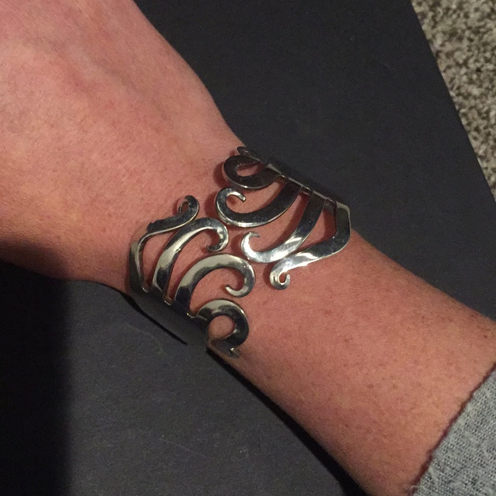 Hinged bangle made out of two forks, super unique